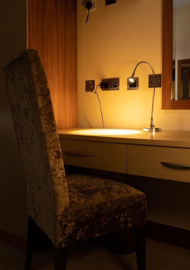 Brogans Bar & Hotel Трім Екстер'єр фото